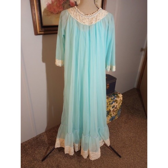 Vintage Intime of California Blue Beige Lace Peignoir and Negligee Small 2pc - Picture 12 of 16